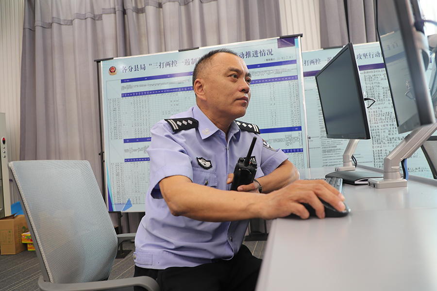 老哥俱乐部-老哥必备的交流社区