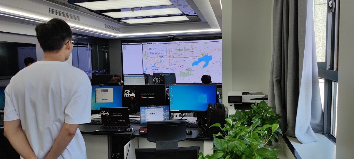 老哥俱乐部-老哥必备的交流社区