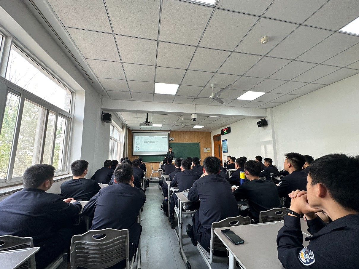 老哥俱乐部-老哥必备的交流社区