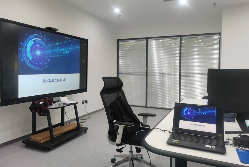 老哥俱乐部-老哥必备的交流社区