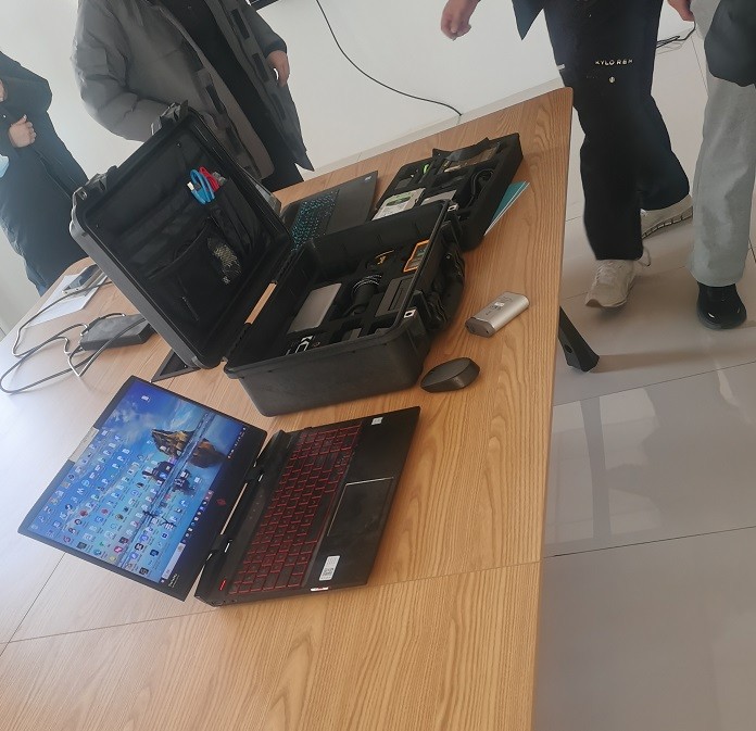 老哥俱乐部-老哥必备的交流社区