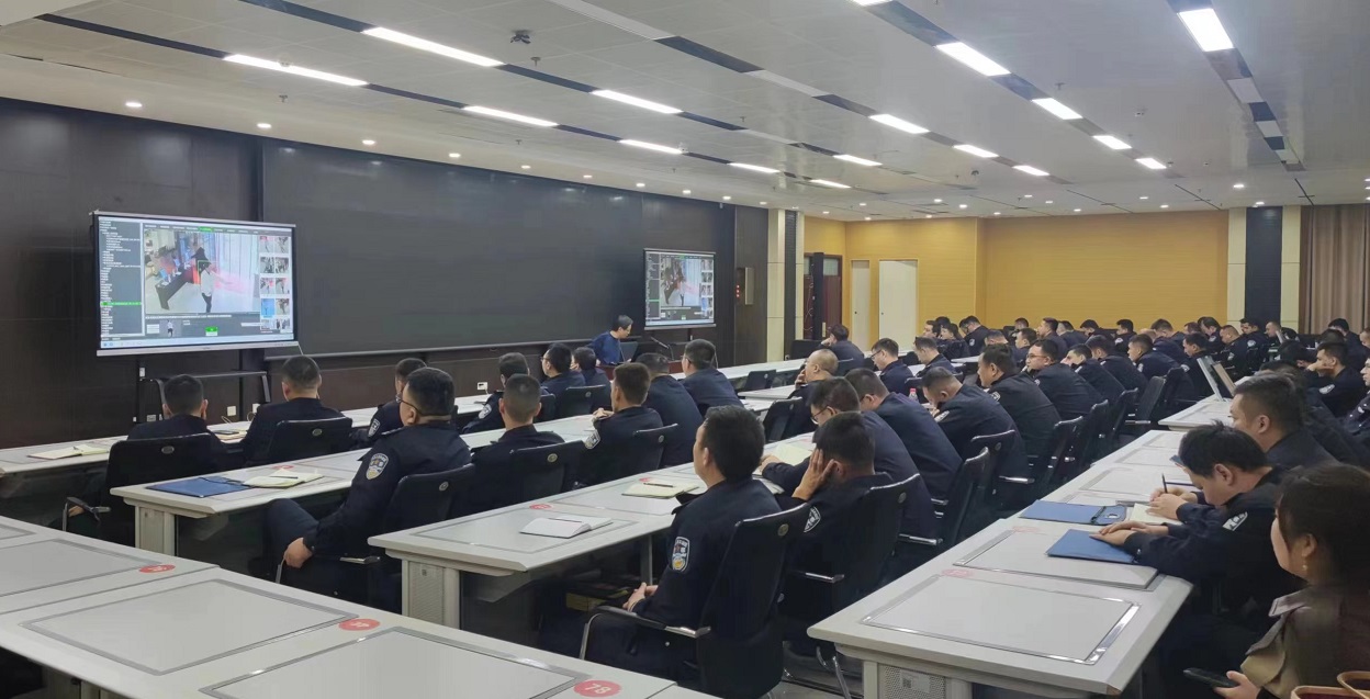 老哥俱乐部-老哥必备的交流社区